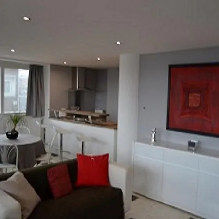 Au Quai 34 Apartment *